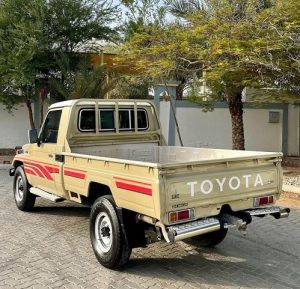 1996 Toyota Land Cruiser 4×4 Pickup